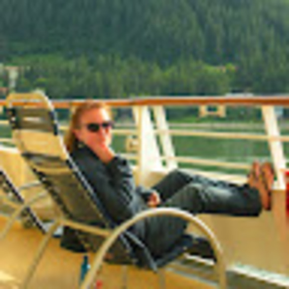 Meet your Posher, Carol - Picture 1 of 1